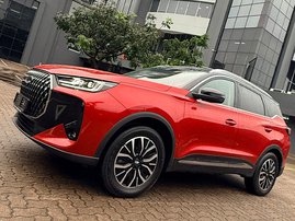 Chery Tiggo side view for Motor Minute