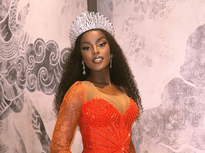 Chidimma Adetshina wearing a beauty crown