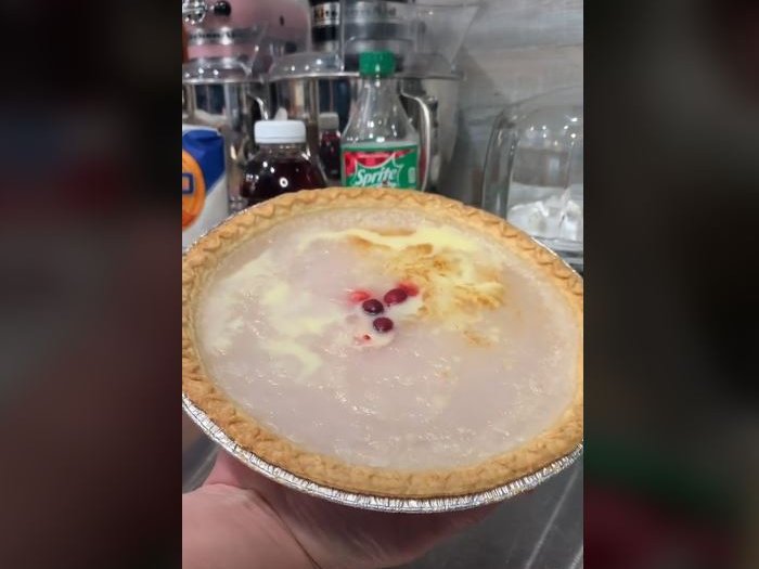 Cranberry sprite pie