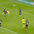 Cristiano Ronaldo shocks with impressive bicycle kick goal