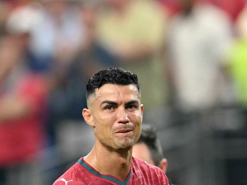 Emotional Cristiano Ronaldo after final World Cup game