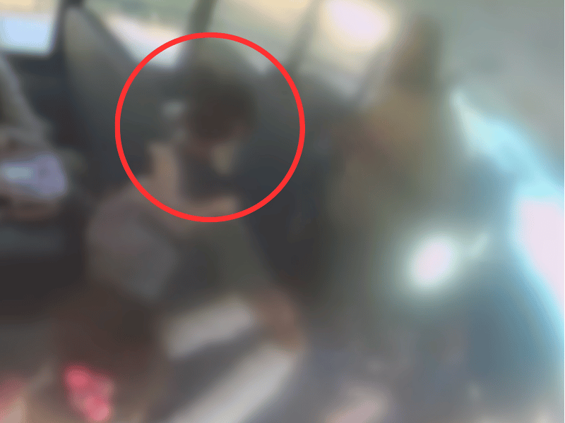 DAD ORDERS DAUGHTER TO PUNCH GIRL