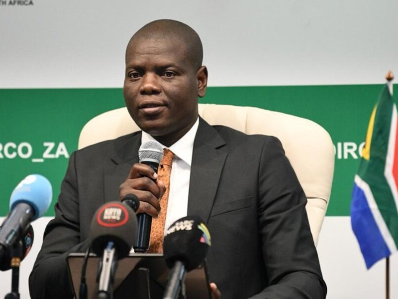 Ronald Lamola