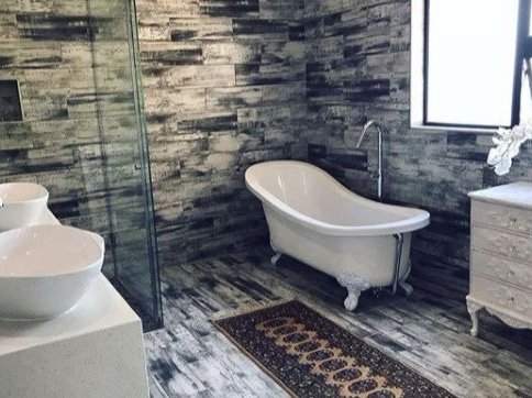 DJ Zinhle house bathroom