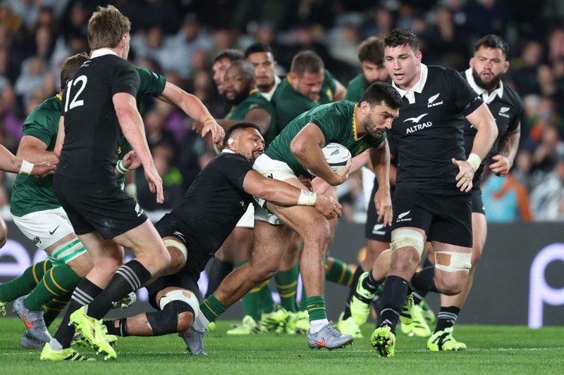 Springbok centre Damian de Allende against All Blacks