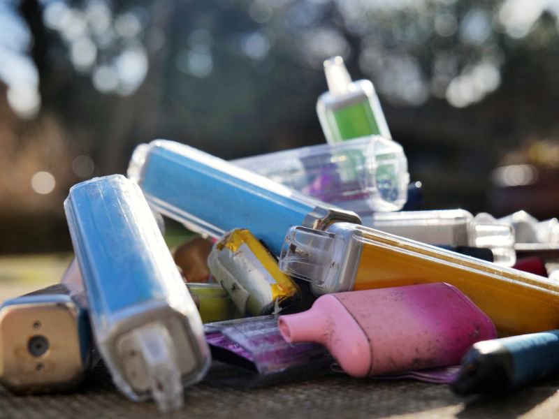 Discarded vapes