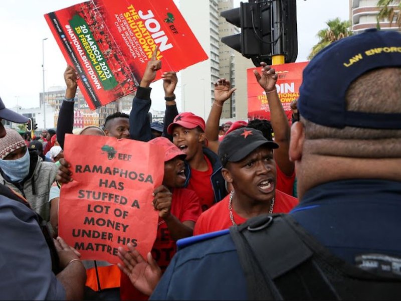 EFF.JPG
