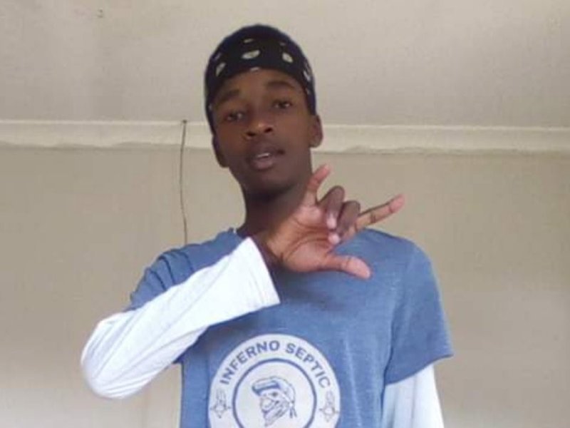 Andile 'Bobo' Mbuthu 3