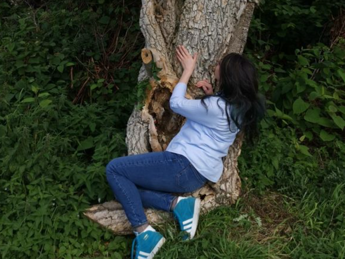 Woman marries tree