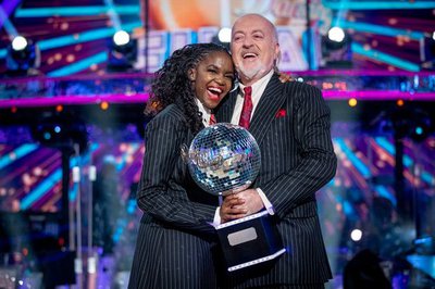 South African dancer Oti Mabuse wins 'Strictly Come Dancing' - Vimarsana News