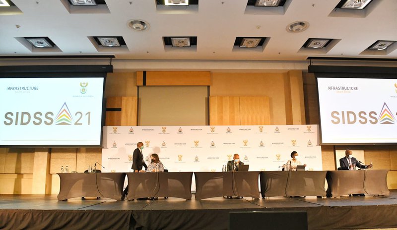 De Lille Vows Job Opportunities As Infrastructure Symposium Kicks Off 