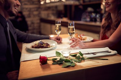21 Rules to follow on a first date - Vimarsana News