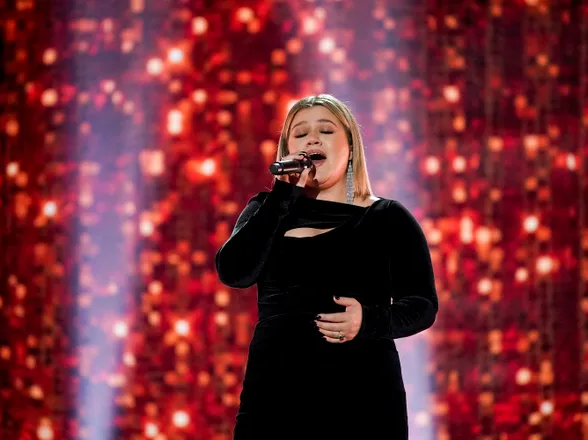 Kelly Clarkson