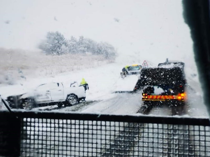 now between Van Reenen and Harrismith, icy weekend expected in KZN