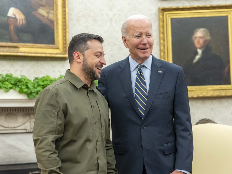 First US Abrams tanks to reach Ukraine 'next week' Biden