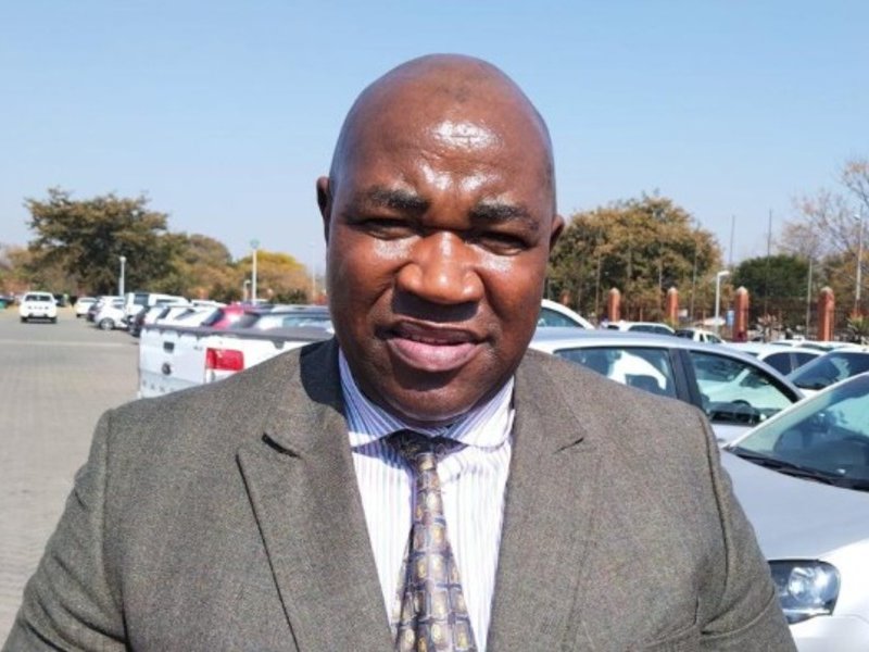 Lt Gen Frans Mathipa