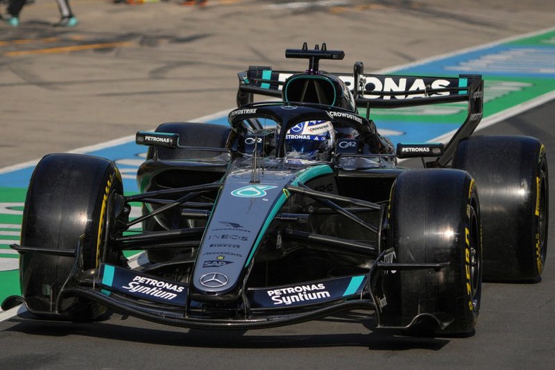 Mercedes George Russel on sprint pole at Chinese Grand Prix