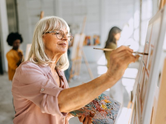 Experts share five major habits that improve life expectancy