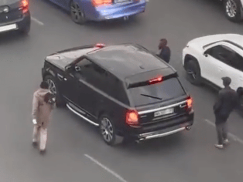 HIJACKING ON ROAD IN SANDTON
