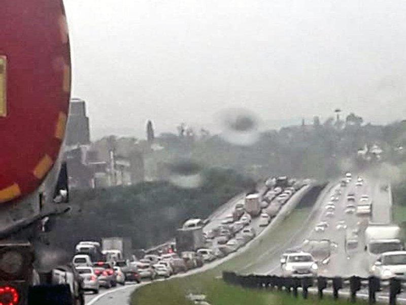 Heavy rains causing traffic in KZN