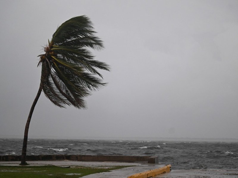Hurricane Melissa takes aim at Jamaica