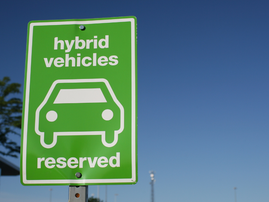 Hybrid vehicles for Motor Minute