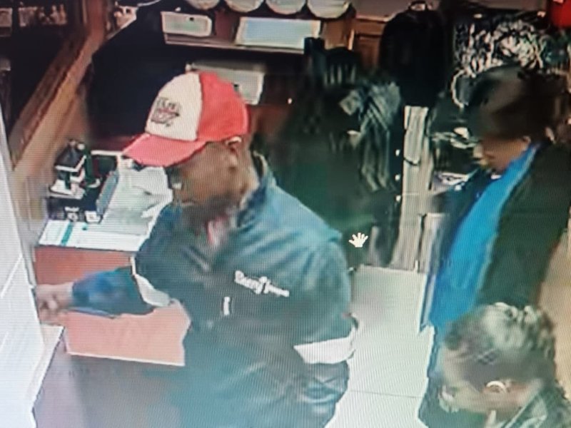 Limpopo police hunt assailants behind jewellery store robbery