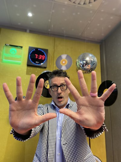 LISTEN: Darren's first time on-air 10 years ago - Vimarsana News