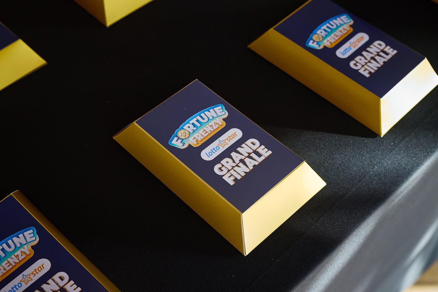 Lottostar gold bars