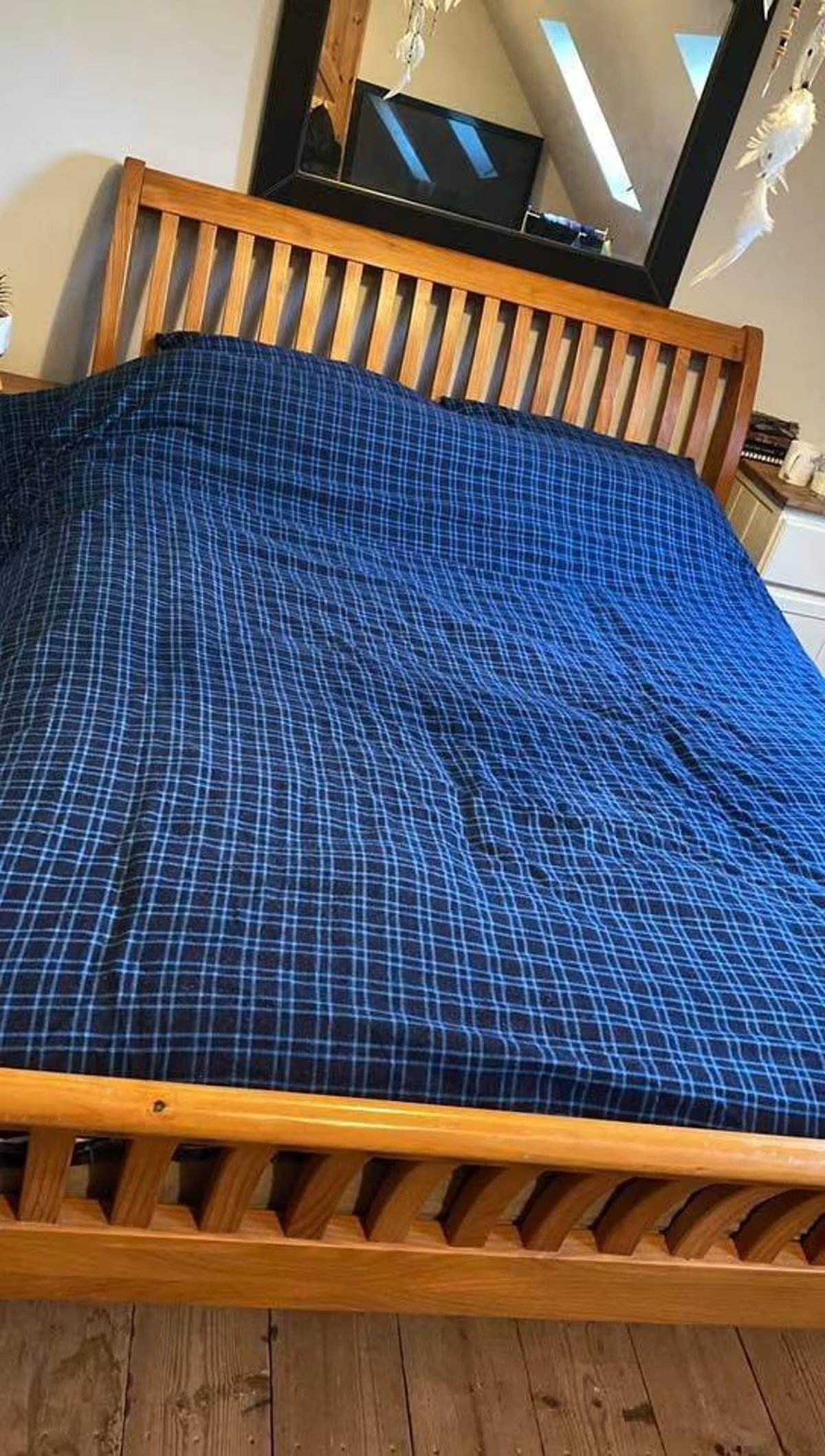 Blue Tommy bed sheets