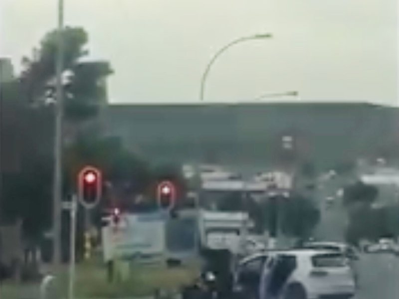 Robbers stop motorbike in Edenvale