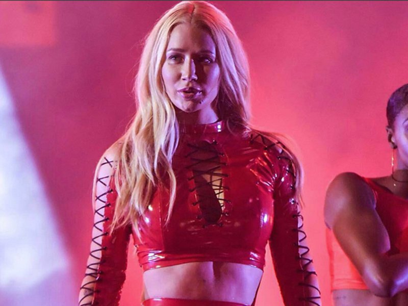 Iggy Azalea Red Outfit