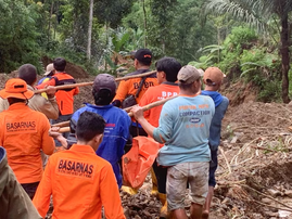 19 dead, two missing after Indonesia landslide