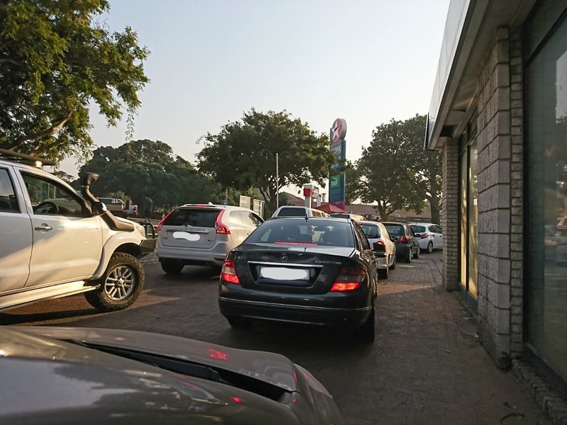 Shoppers search for basics as many shops in KZN remain closed 2