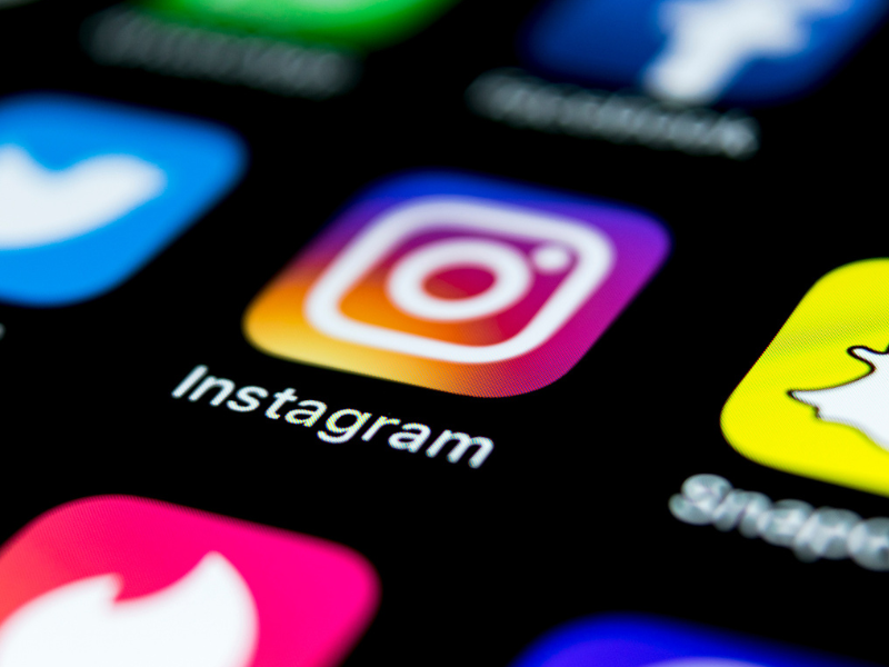 Instagram 25'