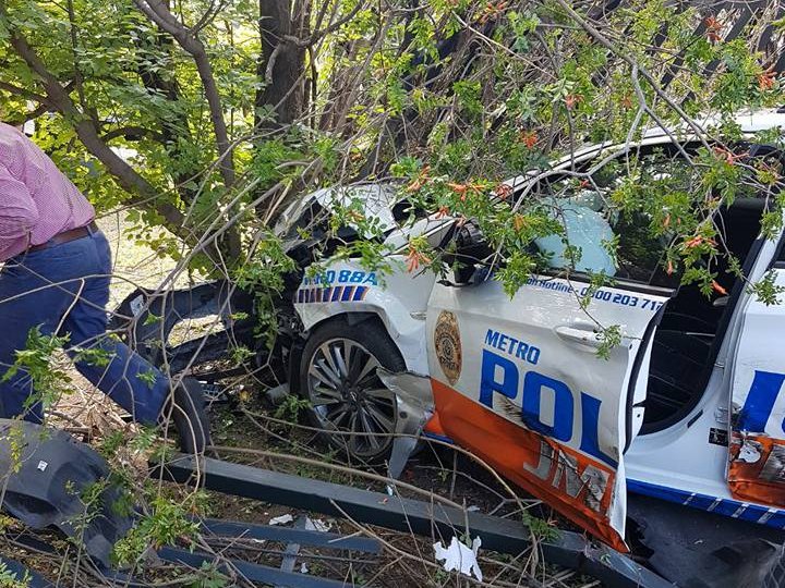 JMPD tree accident