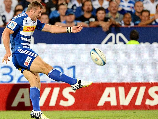 Jaco-Taute-Stormers-kicks.jpg