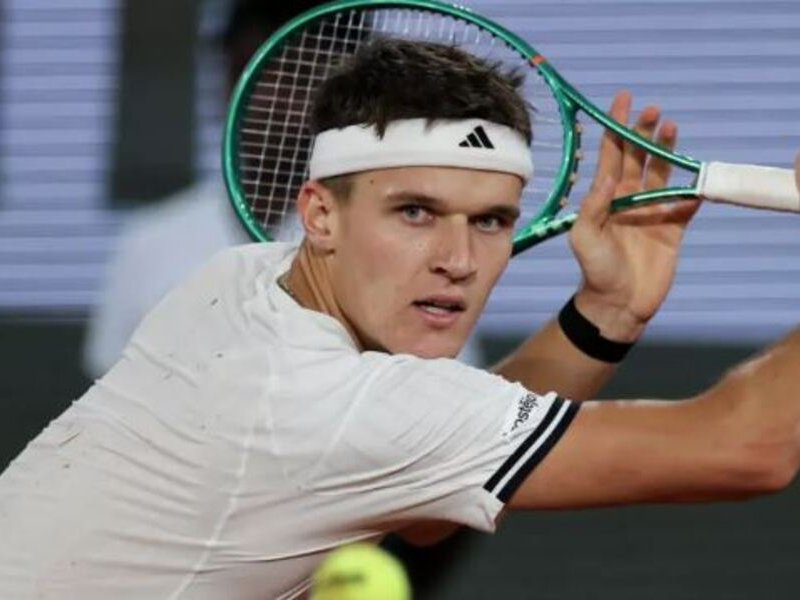 Jakub Mensik at the Grand Slam semi-final