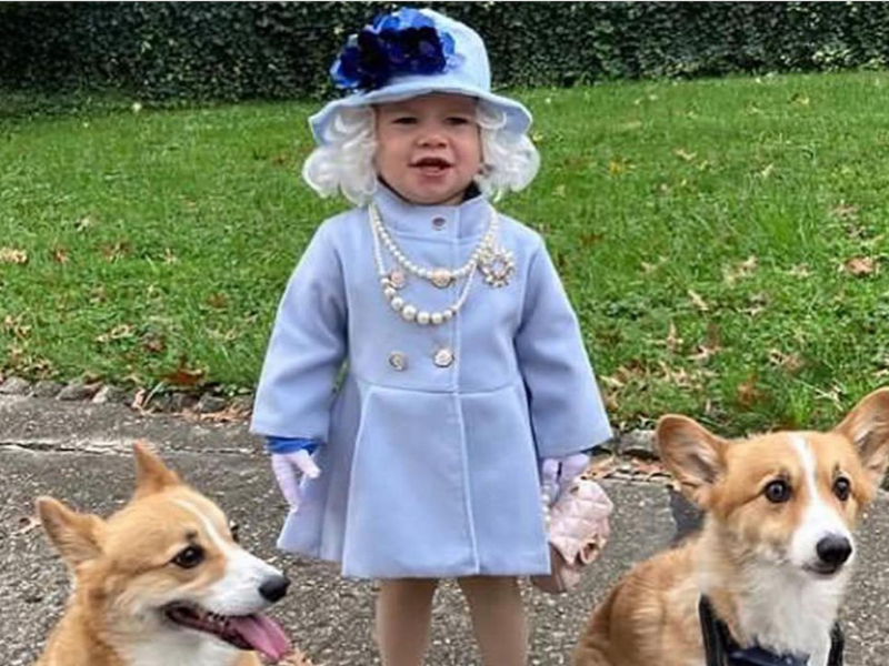 The Queen's double is a one-year-old girl from Ohio, USA...