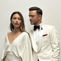 Jessica Biel and Justin Timberlake wearing matching outfits