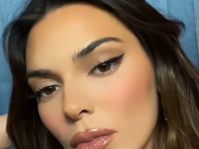 Kendall Jenner looking fabulous in Instagram photo