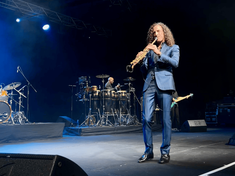 Kenny G performing at the Durban ICC