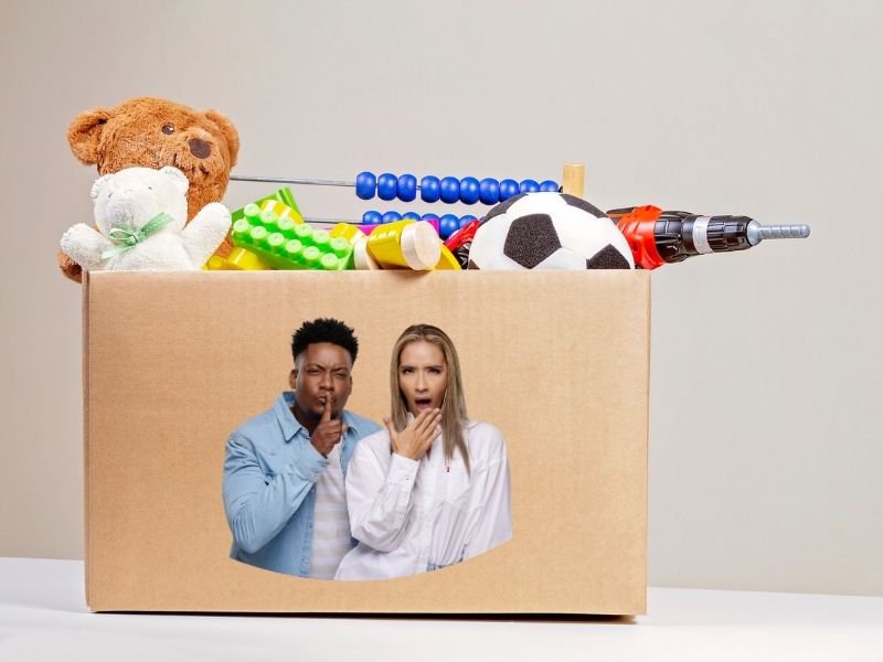 Kiddies hotline Stacey and J Sbu with toy box