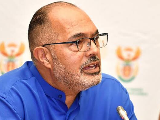 Edward Kieswetter Sars commissioner