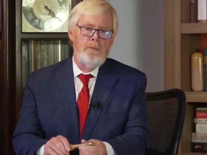 conservative media commentator Leo Brent Bozell III