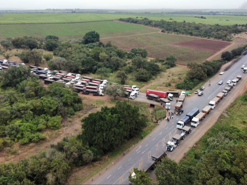 Lebombo border congestion blamed on 'technical challenges'