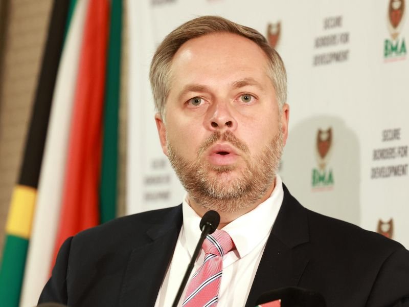 Minister of Home Affairs Leon Schreiber