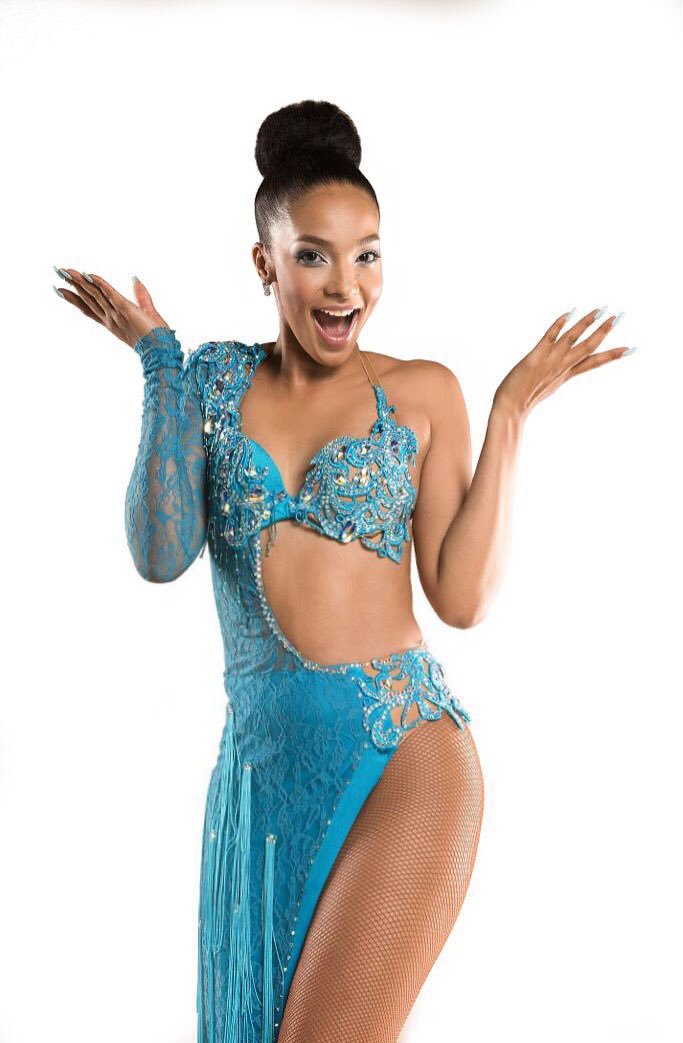 Liesl Laurie dancing image