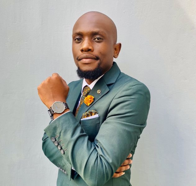 Lindani Sibisi DUT film student