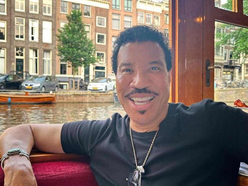 Singer Lionel Richie